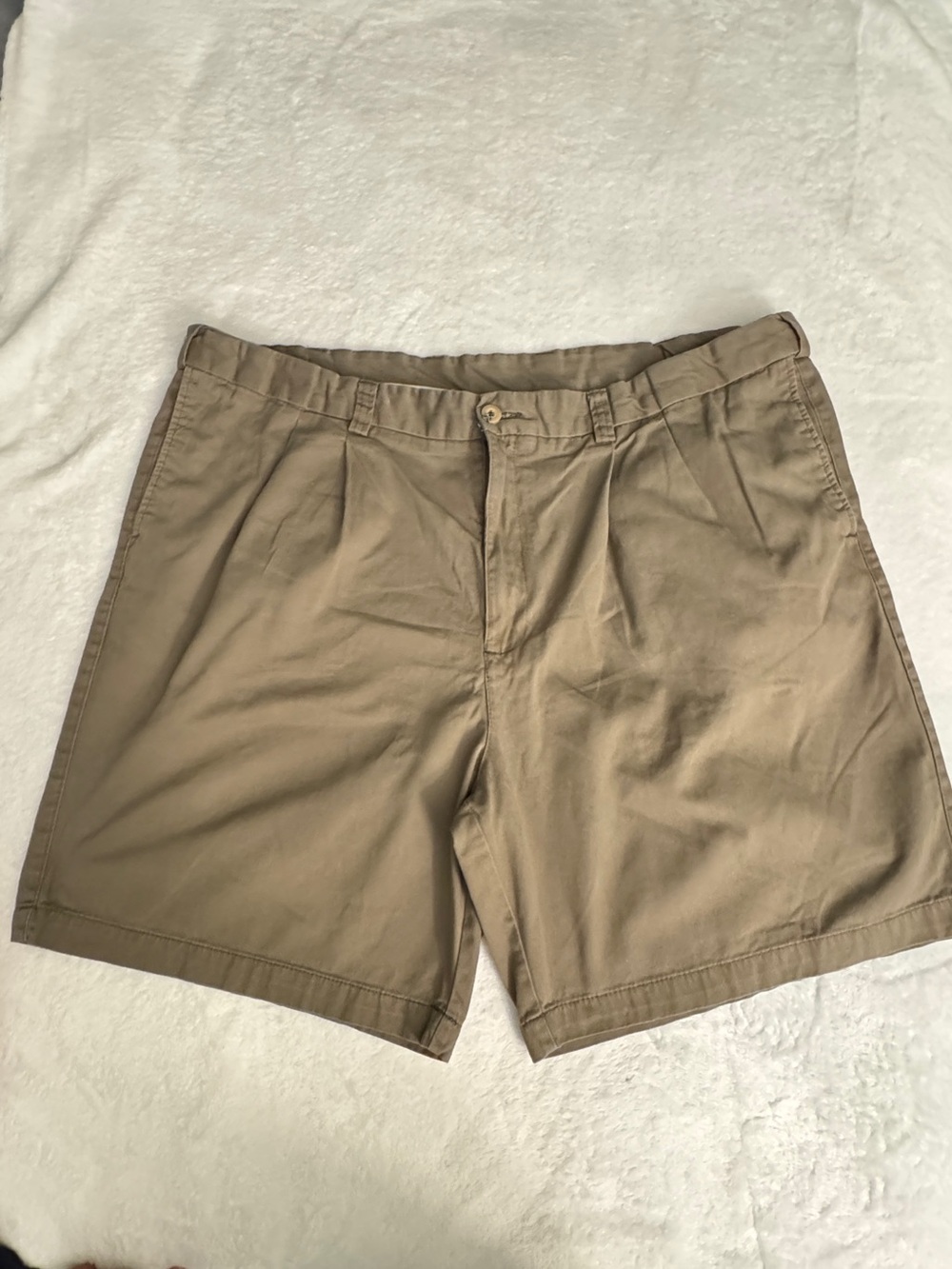 Men's Flat Front Cotton Shorts in Khaki